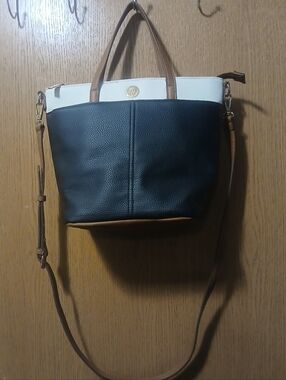 Anne Klein Colorblock Tote Handbag - Black, White & Cognac - Lion Logo - EUC